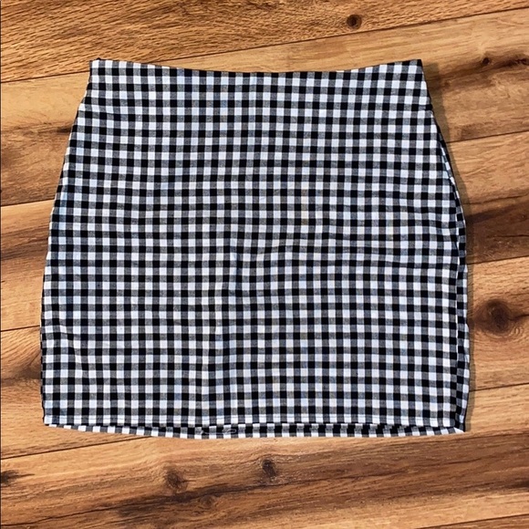 Brandy Melville Dresses & Skirts - skirt